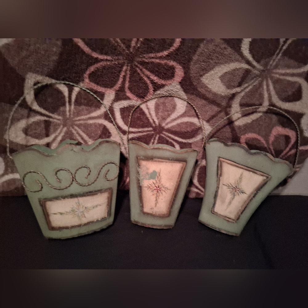 Vintage Decorative Green Metal Buckets Set